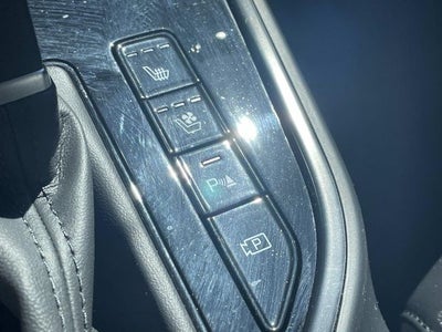 2023 Kia Niro SX