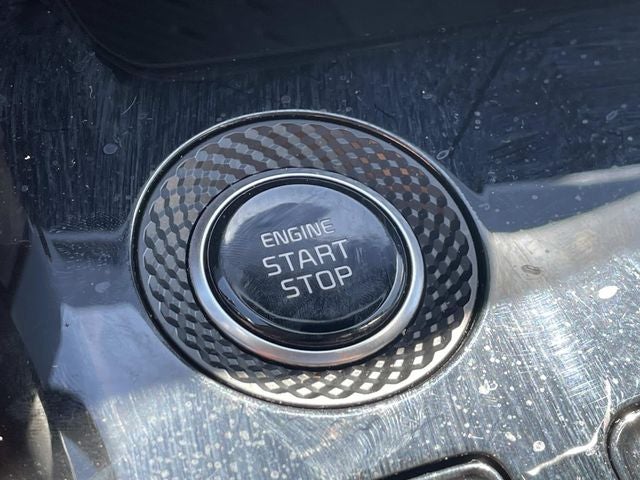 2023 Kia Niro SX