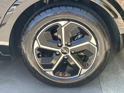 2023 Kia Niro SX