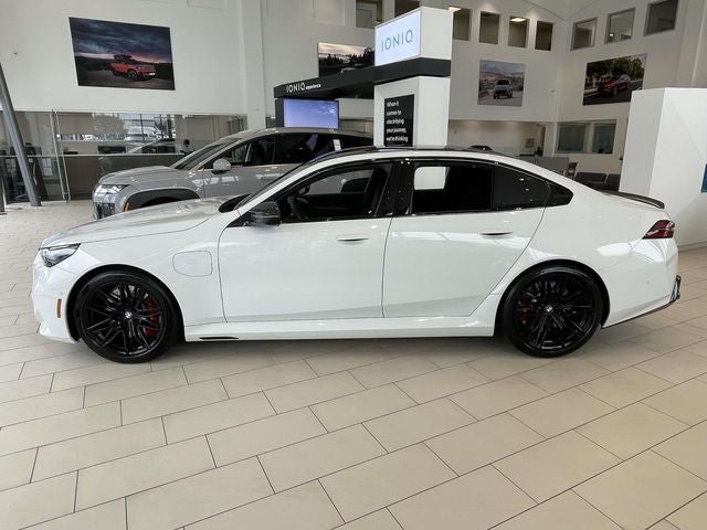 2026 BMW M5 Base