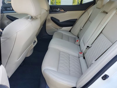 2023 Nissan Maxima Platinum