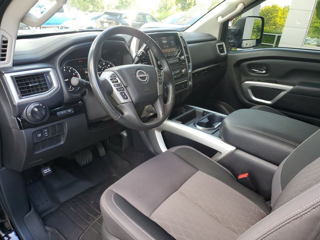2024 Nissan Titan SV