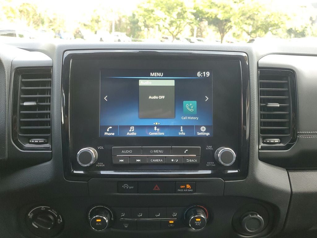 2023 Nissan Frontier SV