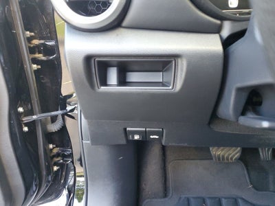 2024 Nissan Versa 1.6 SR