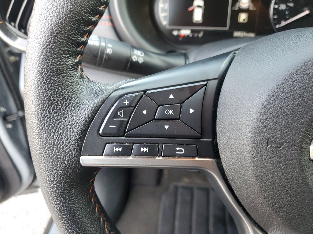 2021 Nissan Kicks SR
