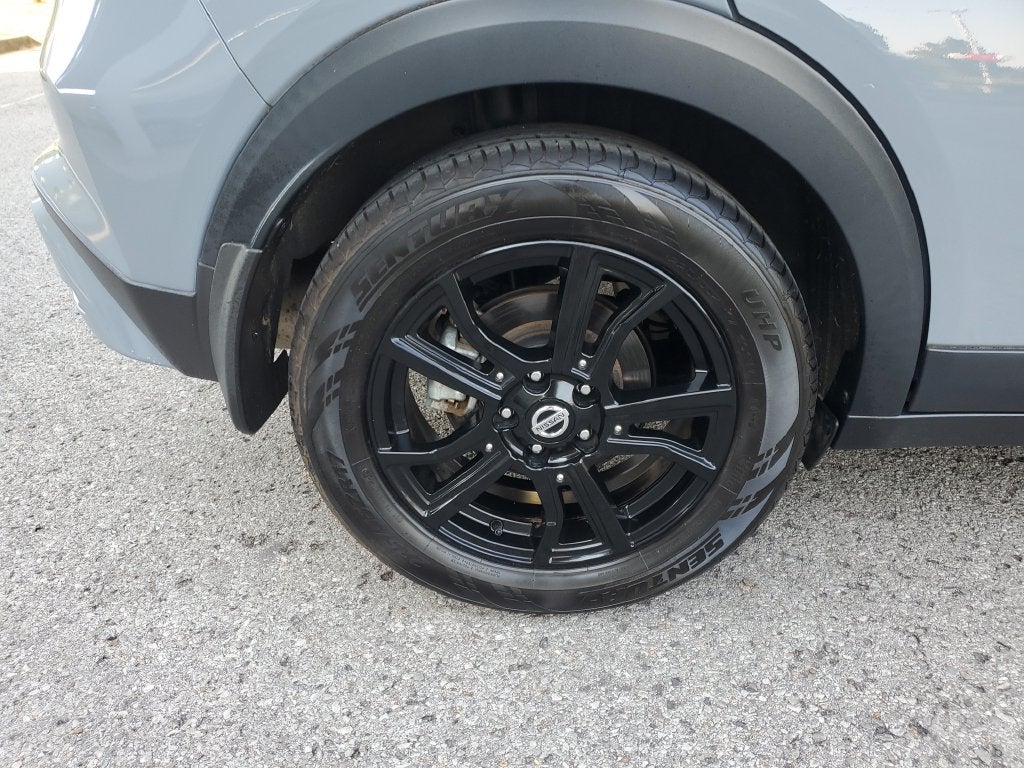 2021 Nissan Kicks SR