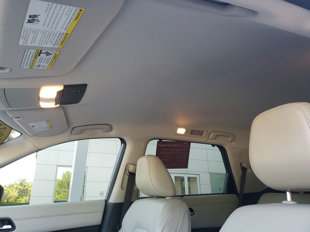 2023 Nissan Pathfinder SL