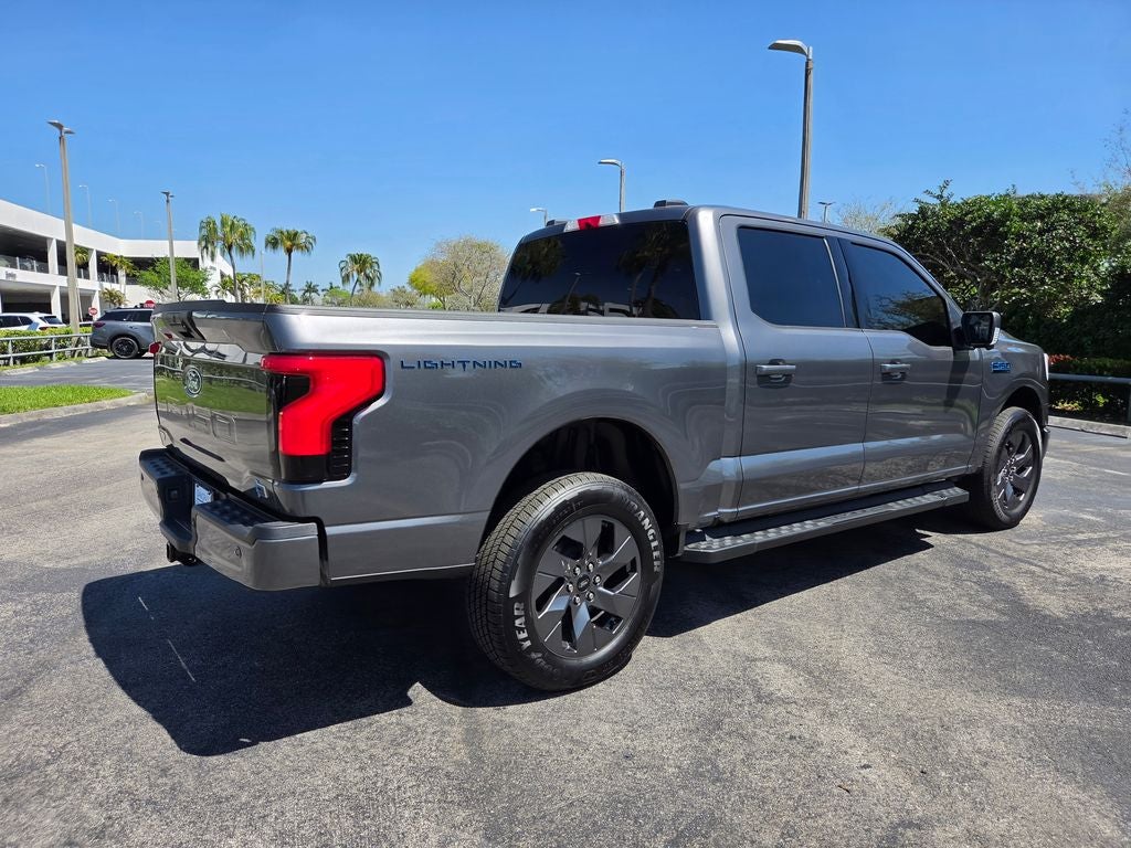 2025 Ford F-150 Lightning Flash