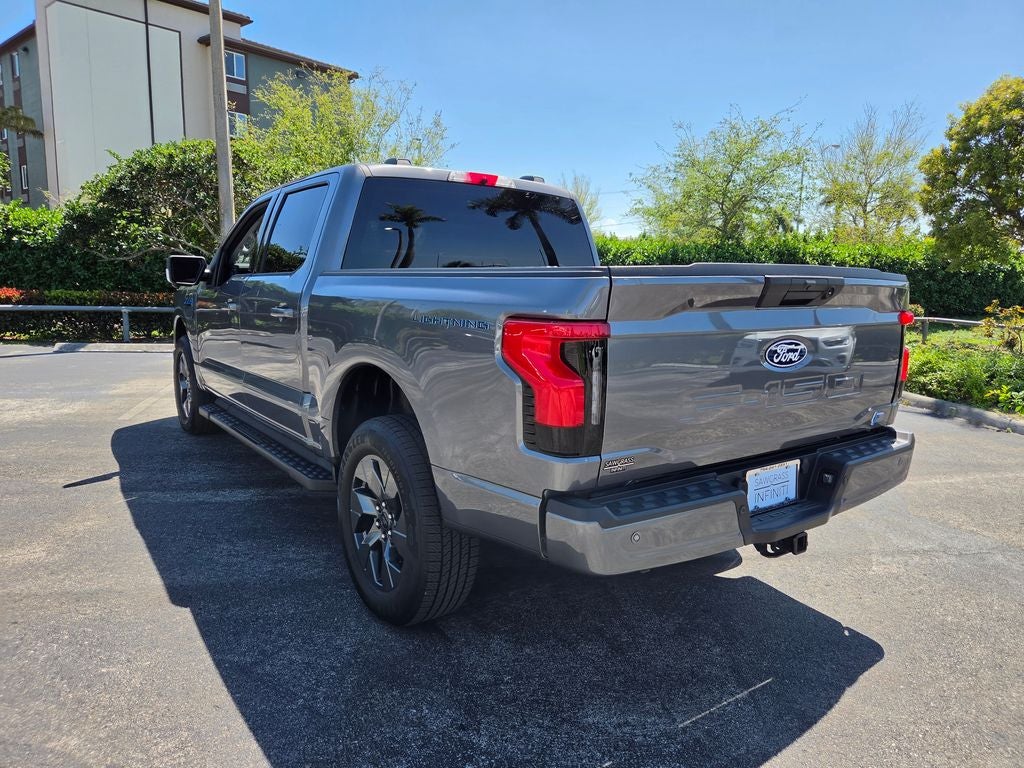 2025 Ford F-150 Lightning Flash