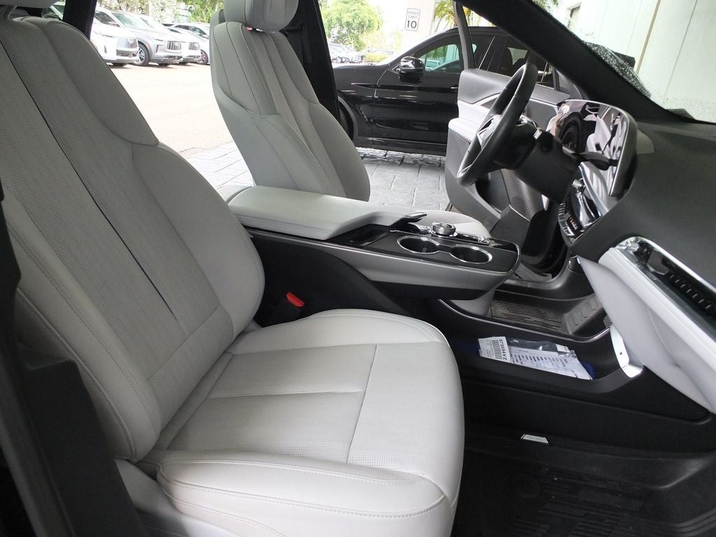 2025 Cadillac LYRIQ Luxury