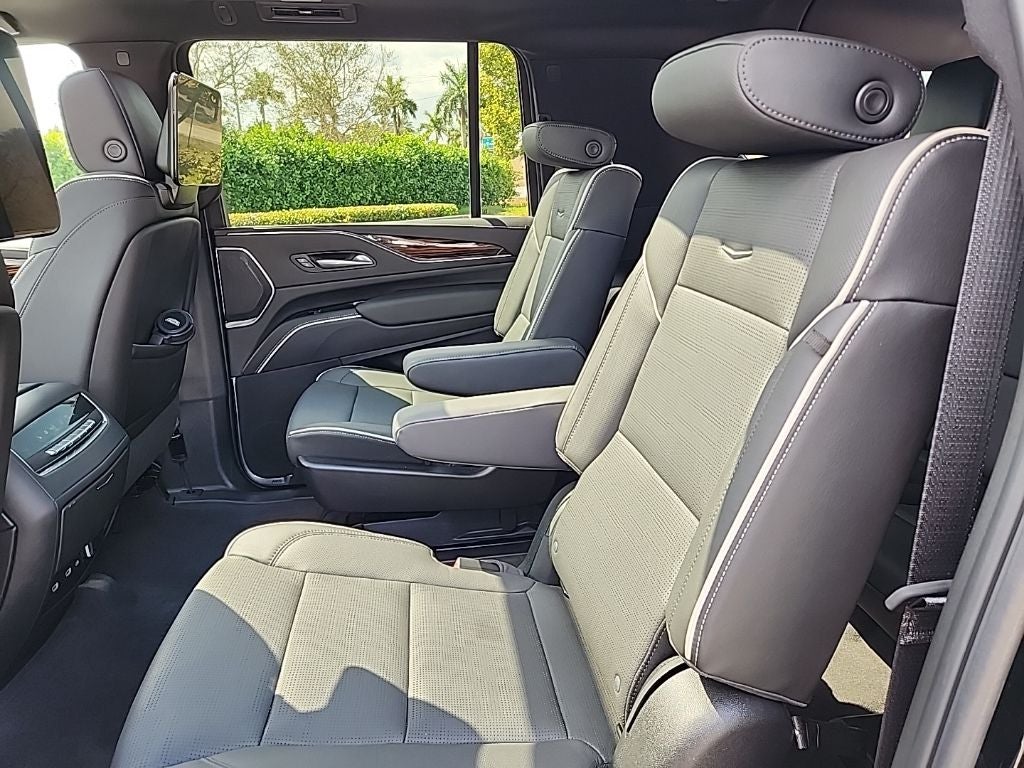 2024 Cadillac Escalade ESV Premium