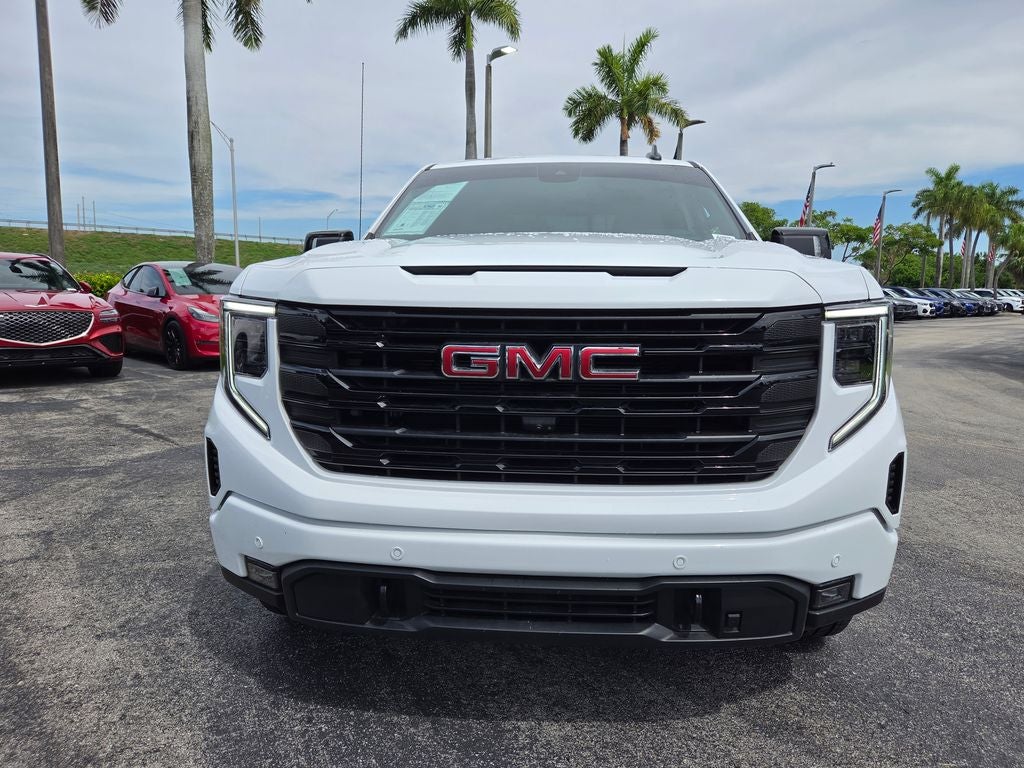 2025 GMC Sierra 1500 Elevation