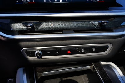 2025 BMW X6 xDrive40i
