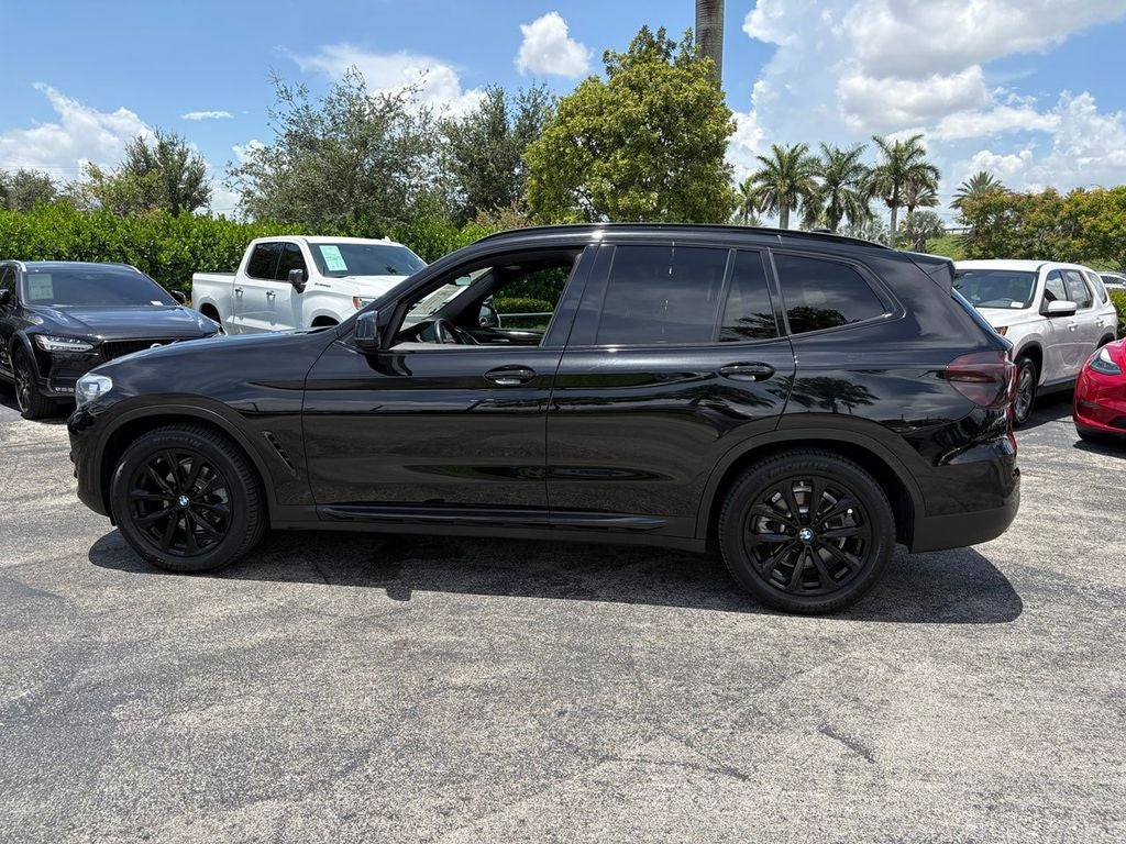 2019 BMW X3 sDrive30i FULL APPLE CAR PLAY, BLACKED OUT & MORE!