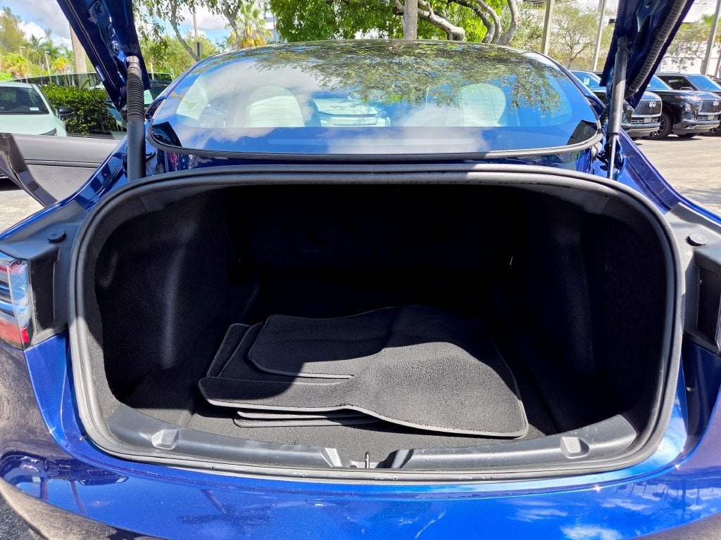 2023 Tesla Model 3 Performance