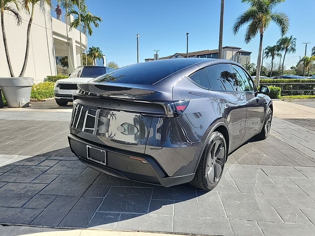2026 Tesla Model Y Premium