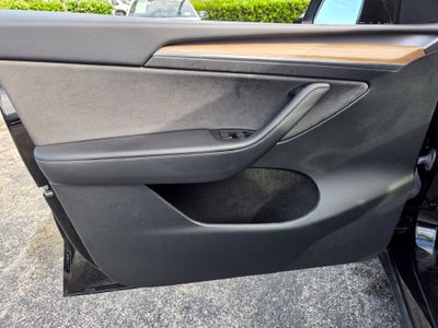 2024 Tesla Model Y Performance