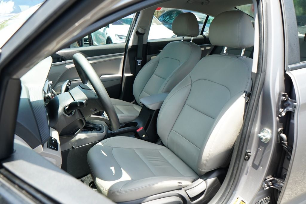 2020 Hyundai Elantra SE KATZKIN LEATHER
