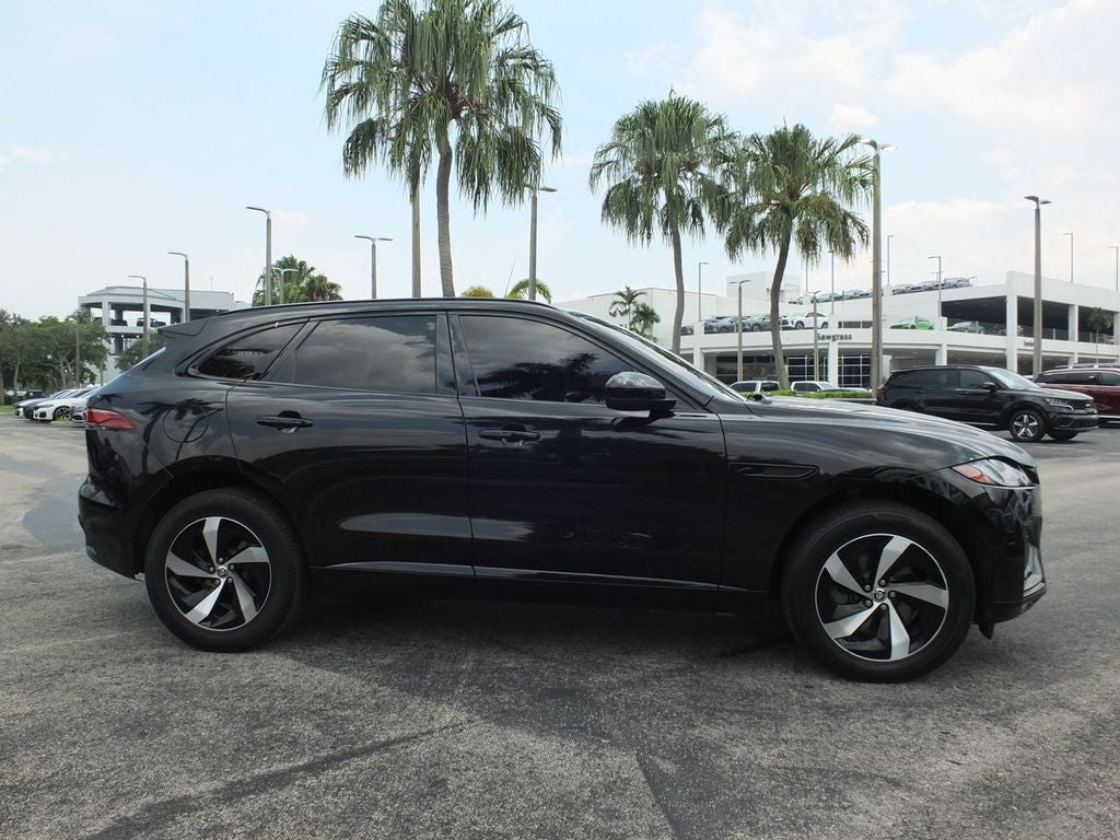 2025 Jaguar F-PACE P250 R-Dynamic S