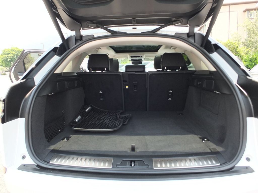 2025 Land Rover Range Rover Velar S