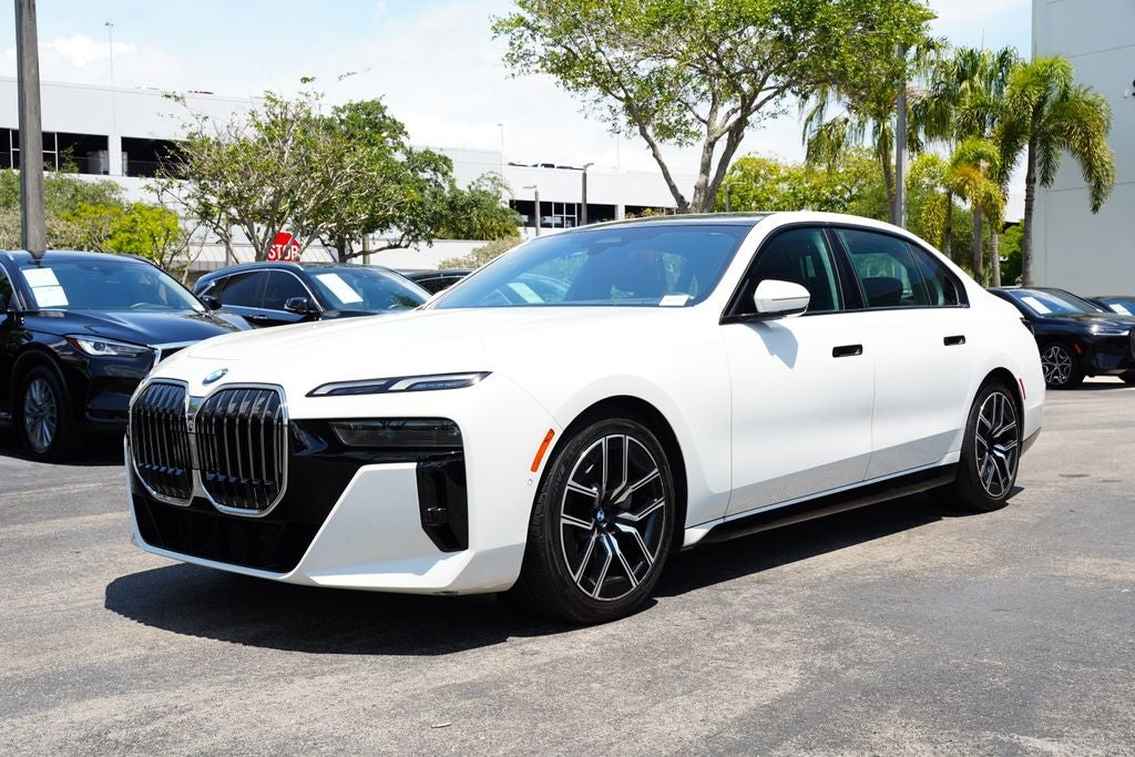 2025 BMW 7 Series 740i xDrive