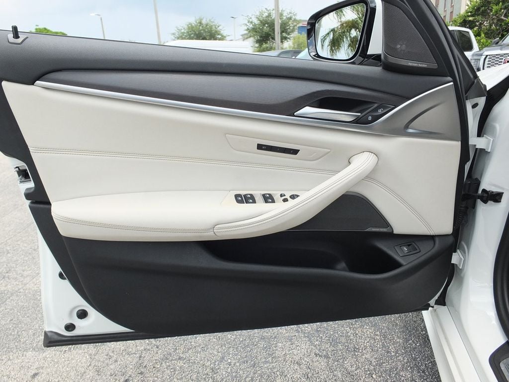 2023 BMW 5 Series 540i