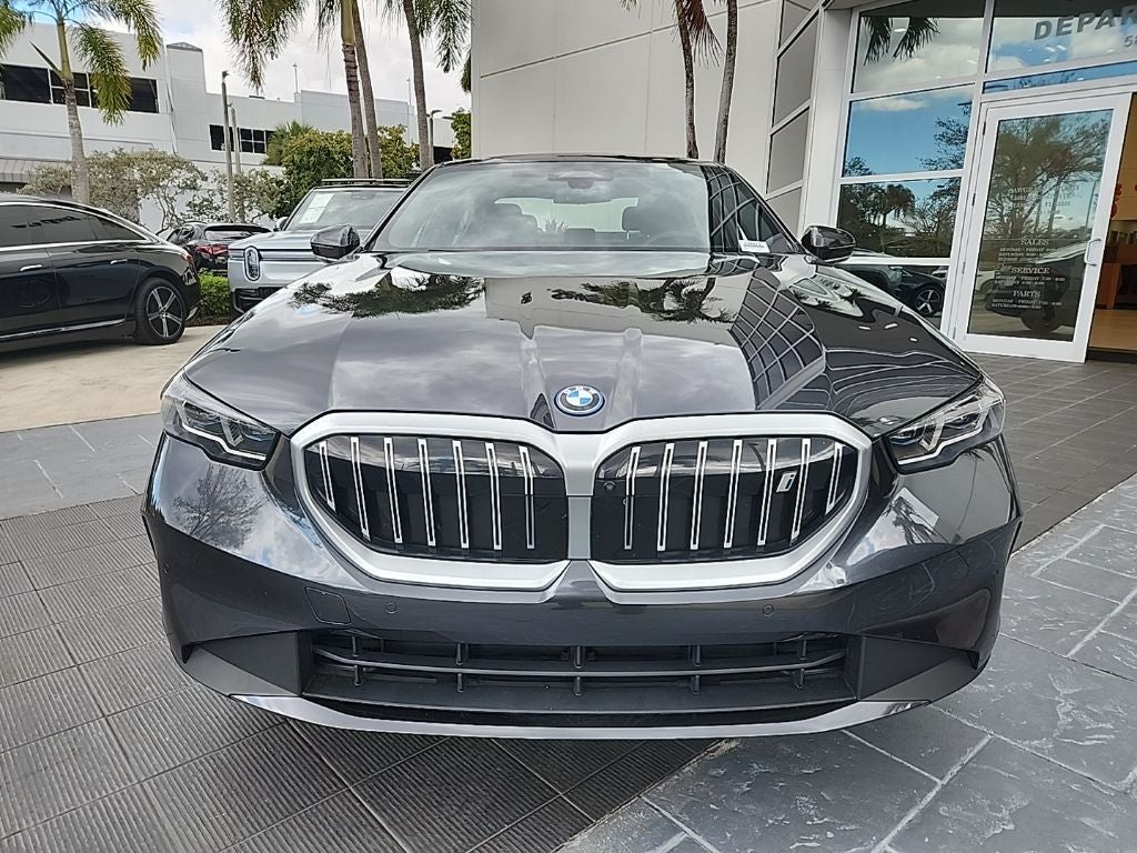 2025 BMW i5 eDrive40