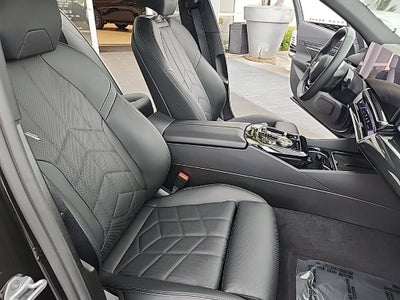 2025 BMW i5 eDrive40