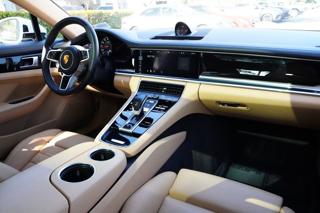 2020 Porsche Panamera Base