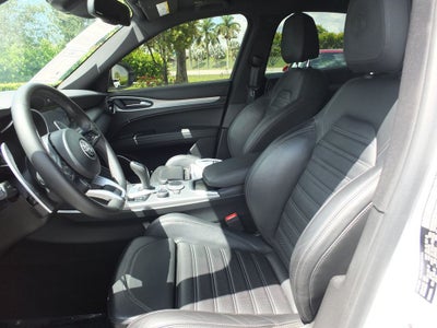 2023 Alfa Romeo Stelvio Veloce