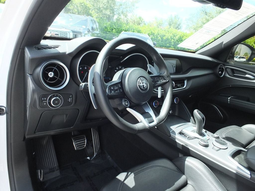 2023 Alfa Romeo Stelvio Veloce