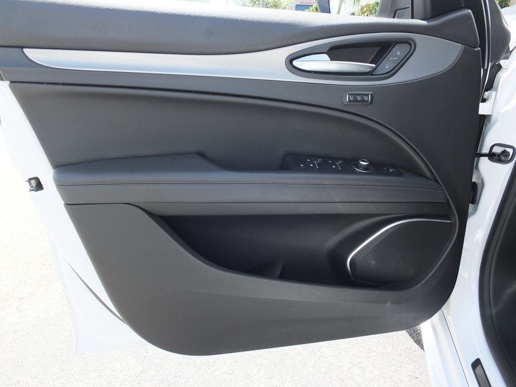 2023 Alfa Romeo Stelvio Veloce