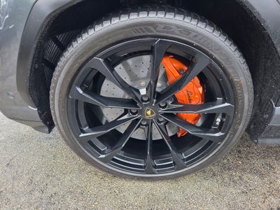 2019 Lamborghini Urus Base