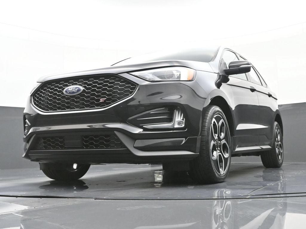 2021 Ford Edge ST