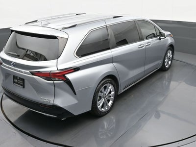2021 Toyota Sienna Platinum 7 Passenger