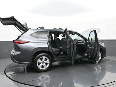 2023 Toyota Highlander LE