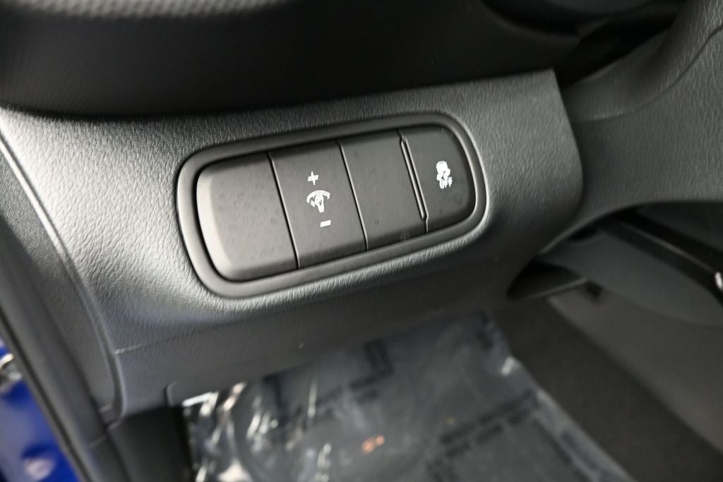 2025 Hyundai Venue SE