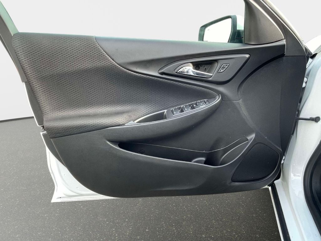 2023 Chevrolet Malibu LS