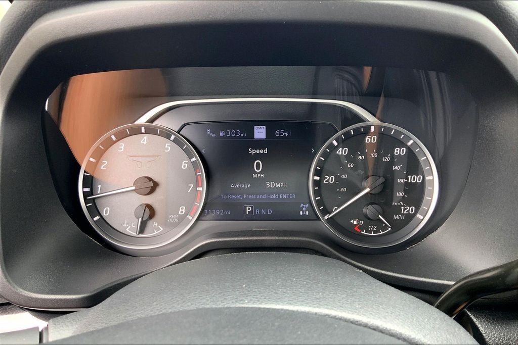 2022 Nissan Titan SV
