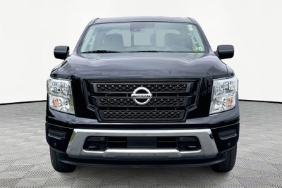2022 Nissan Titan SV