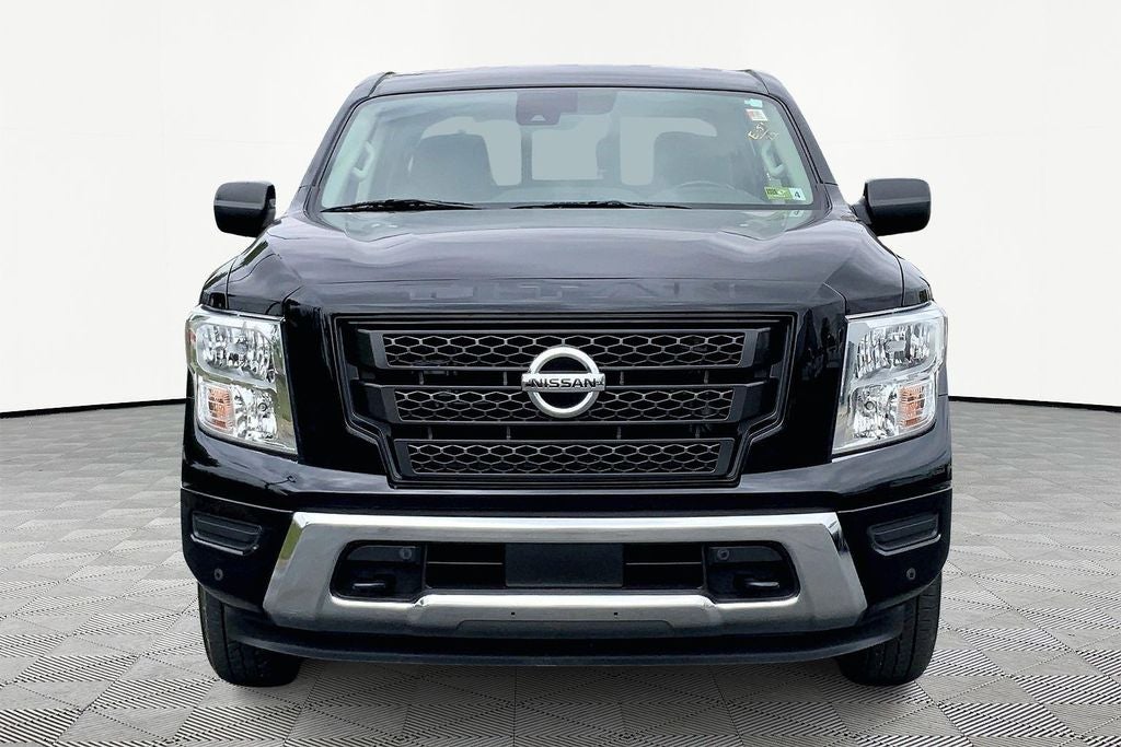 2022 Nissan Titan SV
