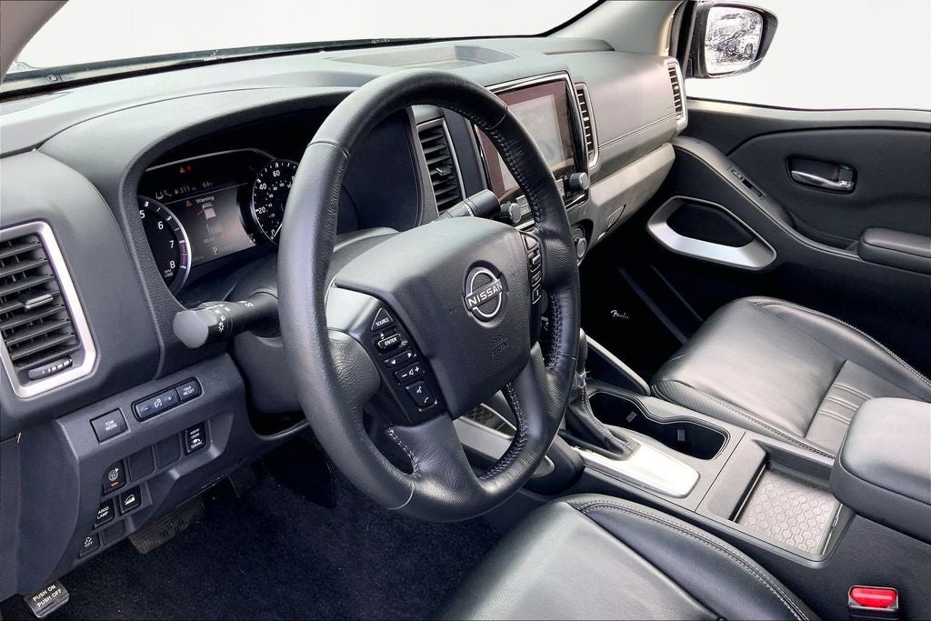 2023 Nissan Frontier SV