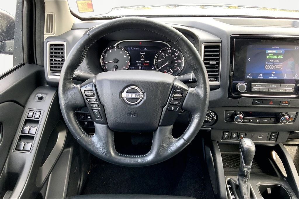 2023 Nissan Frontier SV