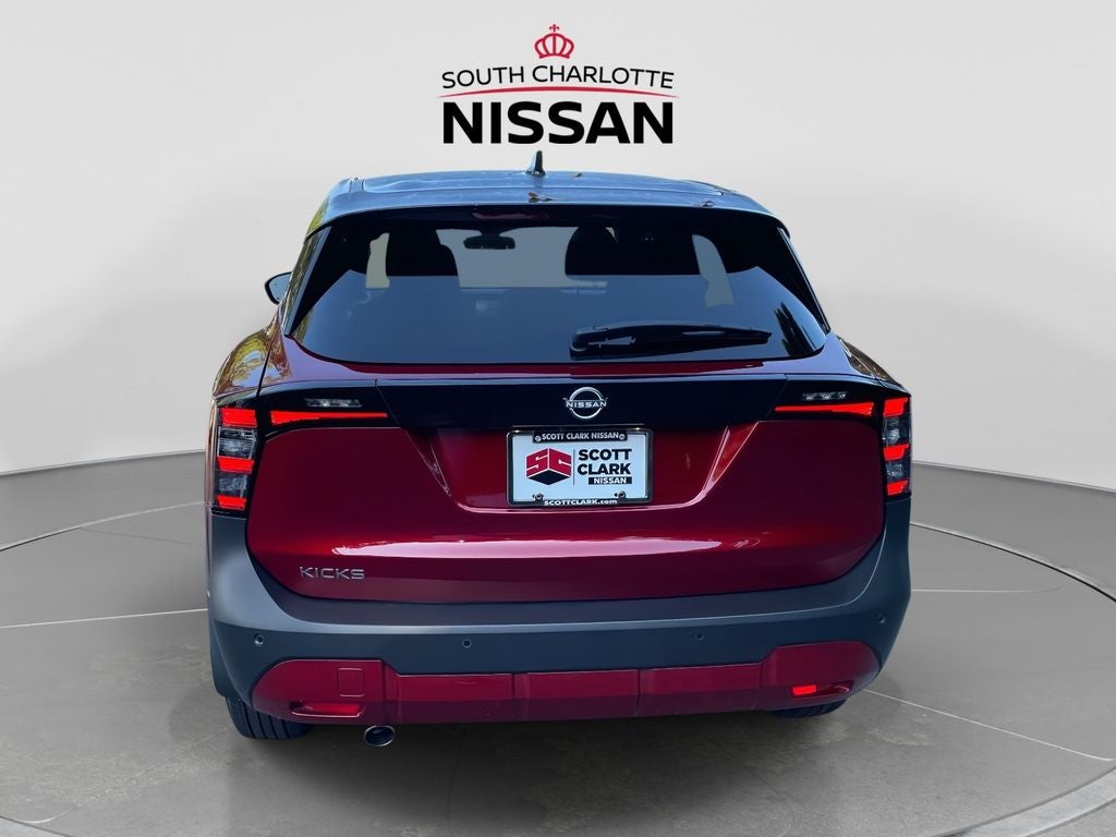 2025 Nissan Kicks SV