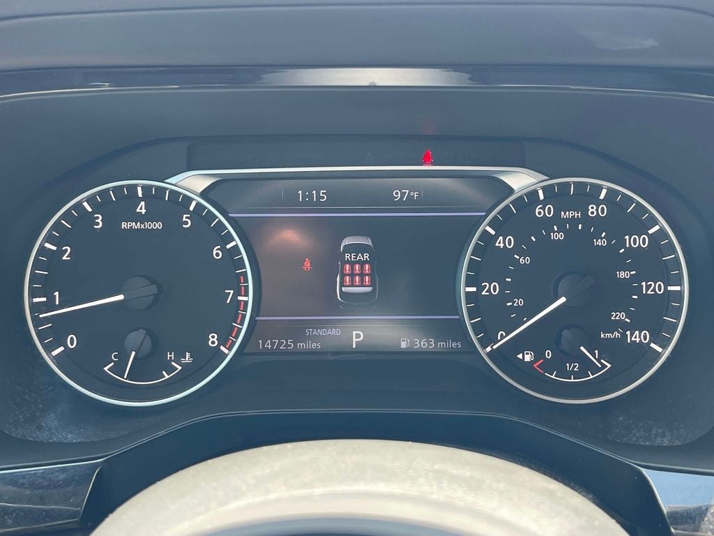 2025 Nissan Pathfinder SL