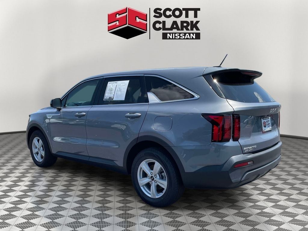 2023 Kia Sorento LX