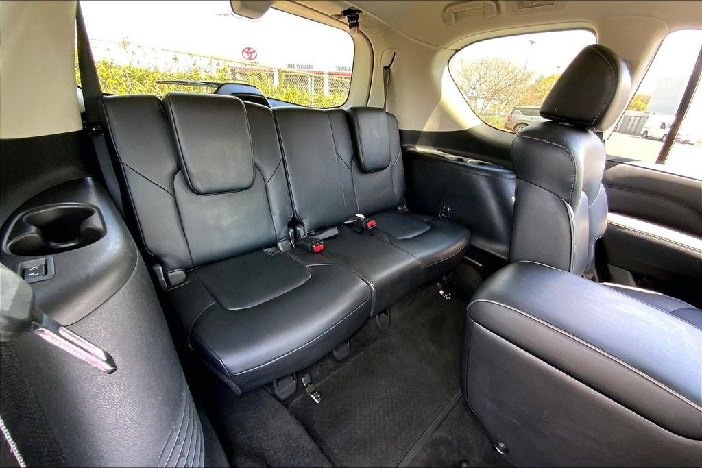 2024 INFINITI QX80 LUXE