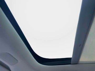 2023 Volvo XC60 Plus Dark Theme