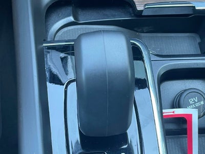 2023 Volvo XC60 Plus Dark Theme
