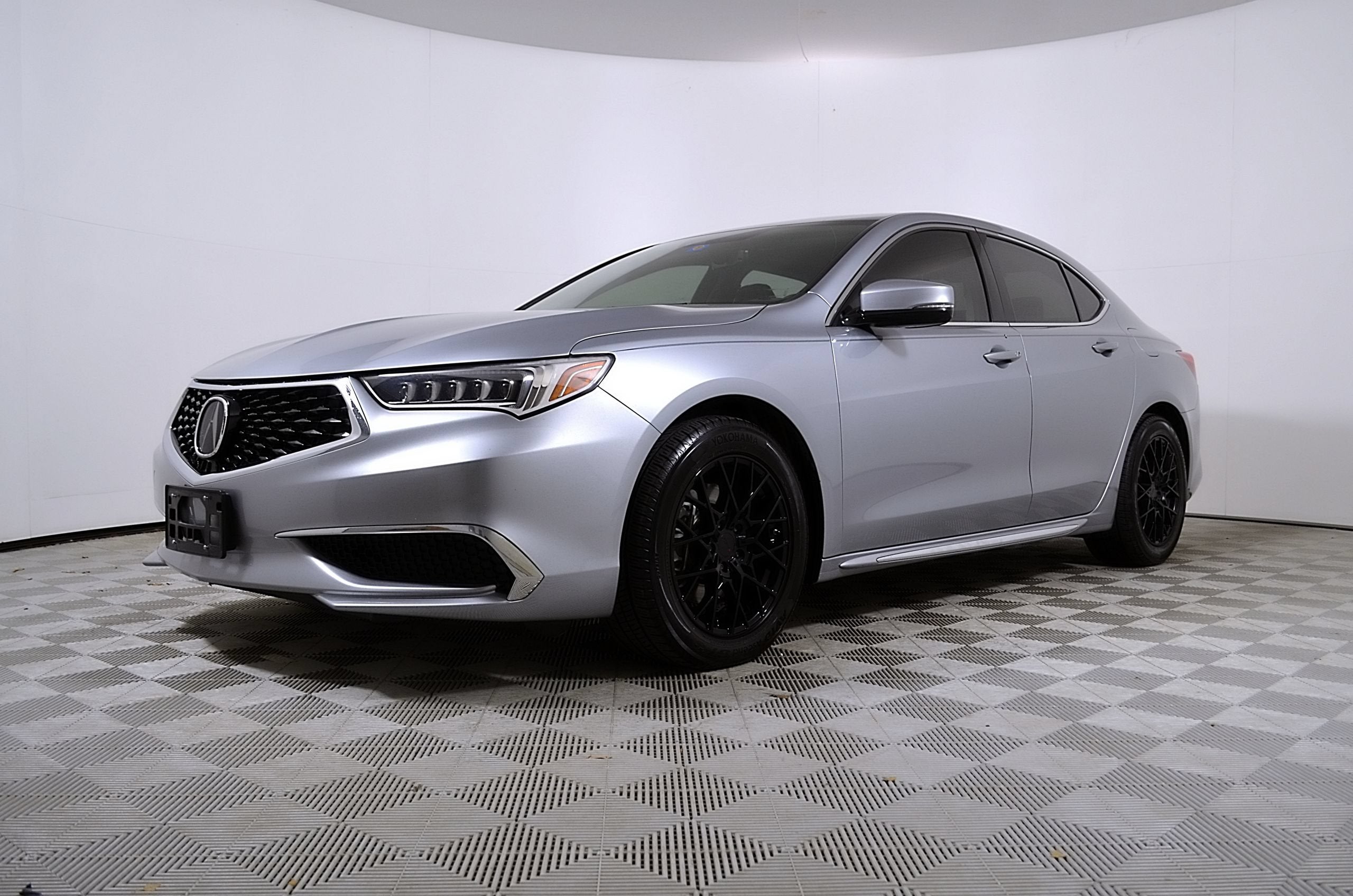 2018 Acura TLX with Technology Pkg